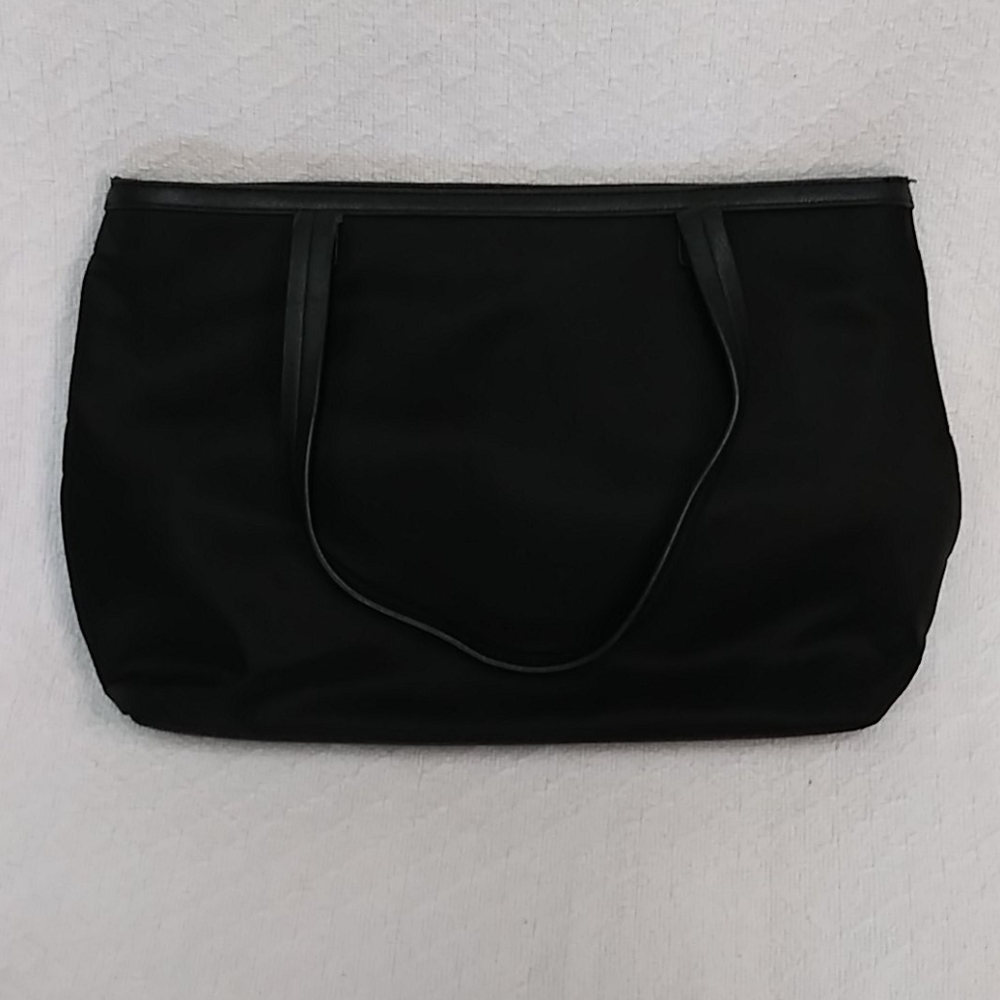Tommy Hilfiger Quilted Black Gold Tote Bag - Picture 2 of 8